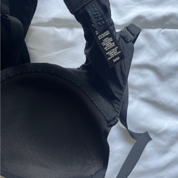 Skims WEIGHTLESS DEMI BRA ONYX / 32DD - Picture 9 of 10